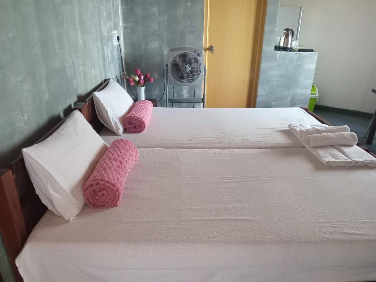 Jily Stay Kandy Exterior foto